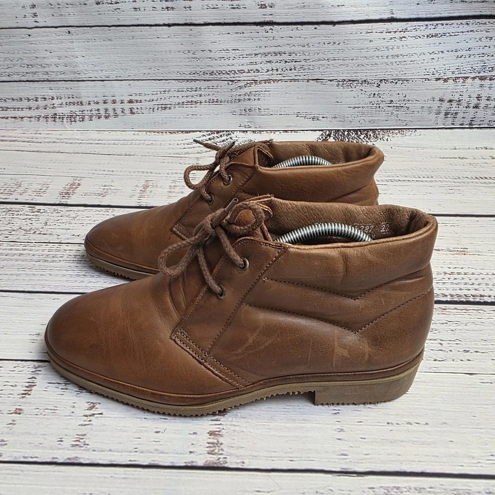 Florsheim Field Plain Toe Brown Leather Chukka Boot Nubuck Mens 9.5 E‎ Vibram